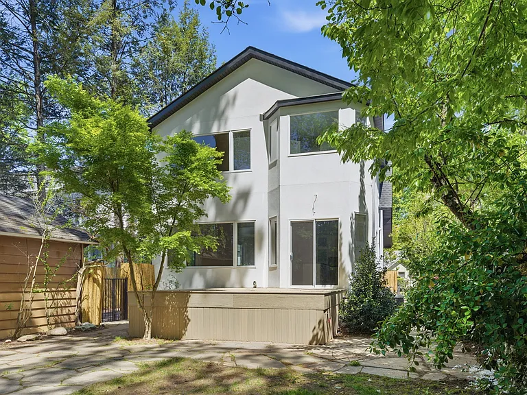 232 Riveredge Rd — Photo 36