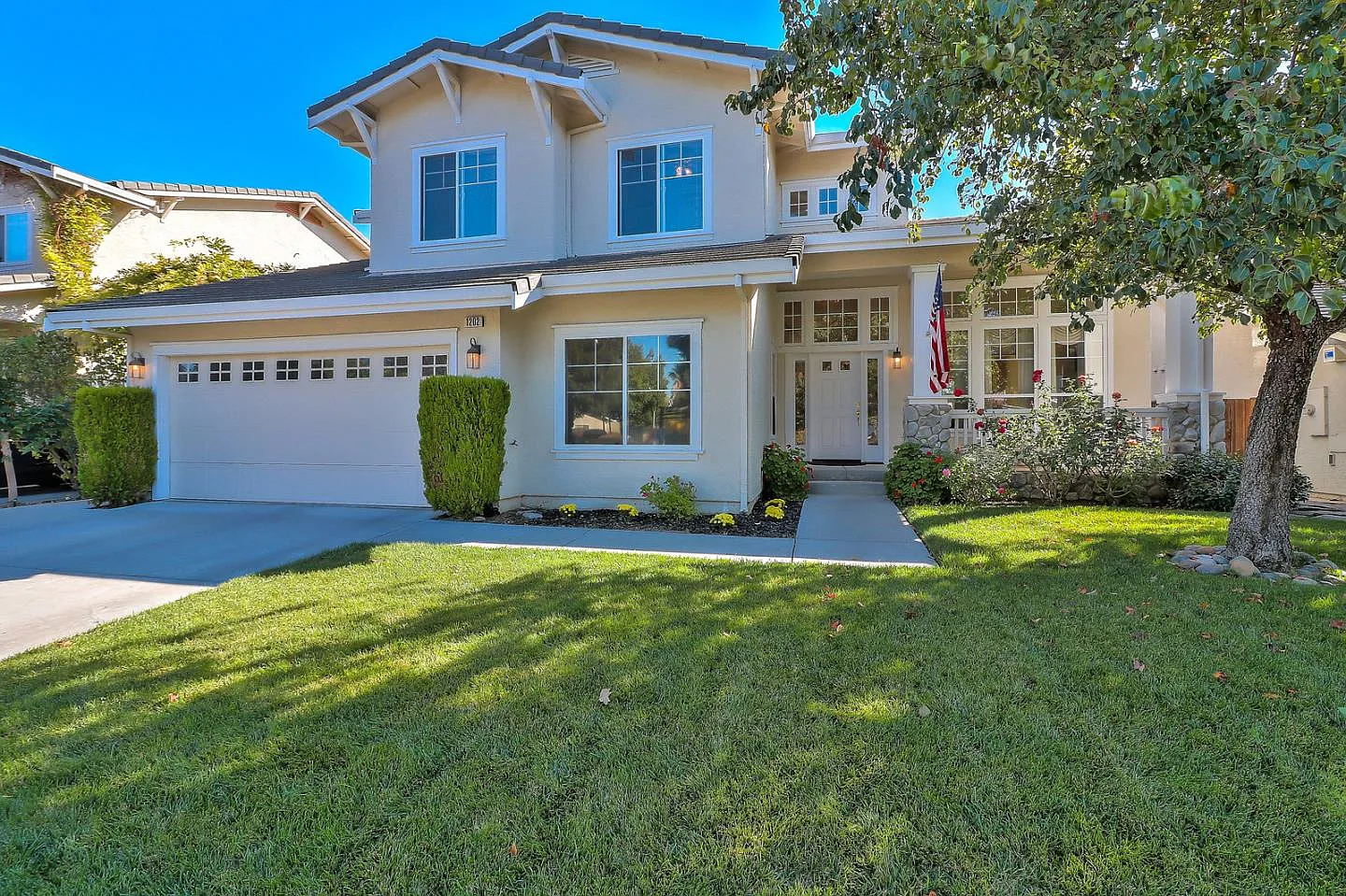 1202 Blue Parrot Ct photo 1