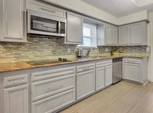 7810 Pella Dr, Houston, TX 77036