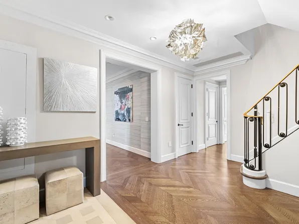 150 East 78th Street image 9 of 20