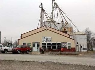 303 S Broadway St, Jamesport, MO 64648