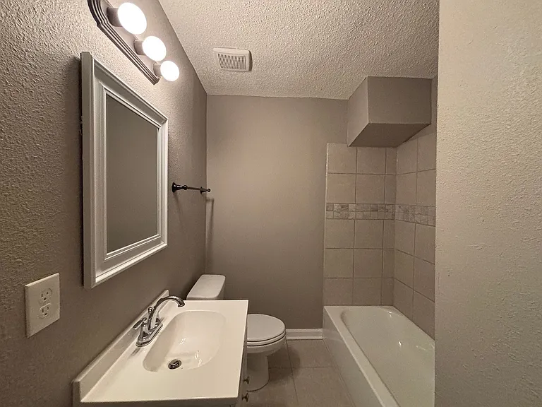 4309 N Cypress St — Photo 4