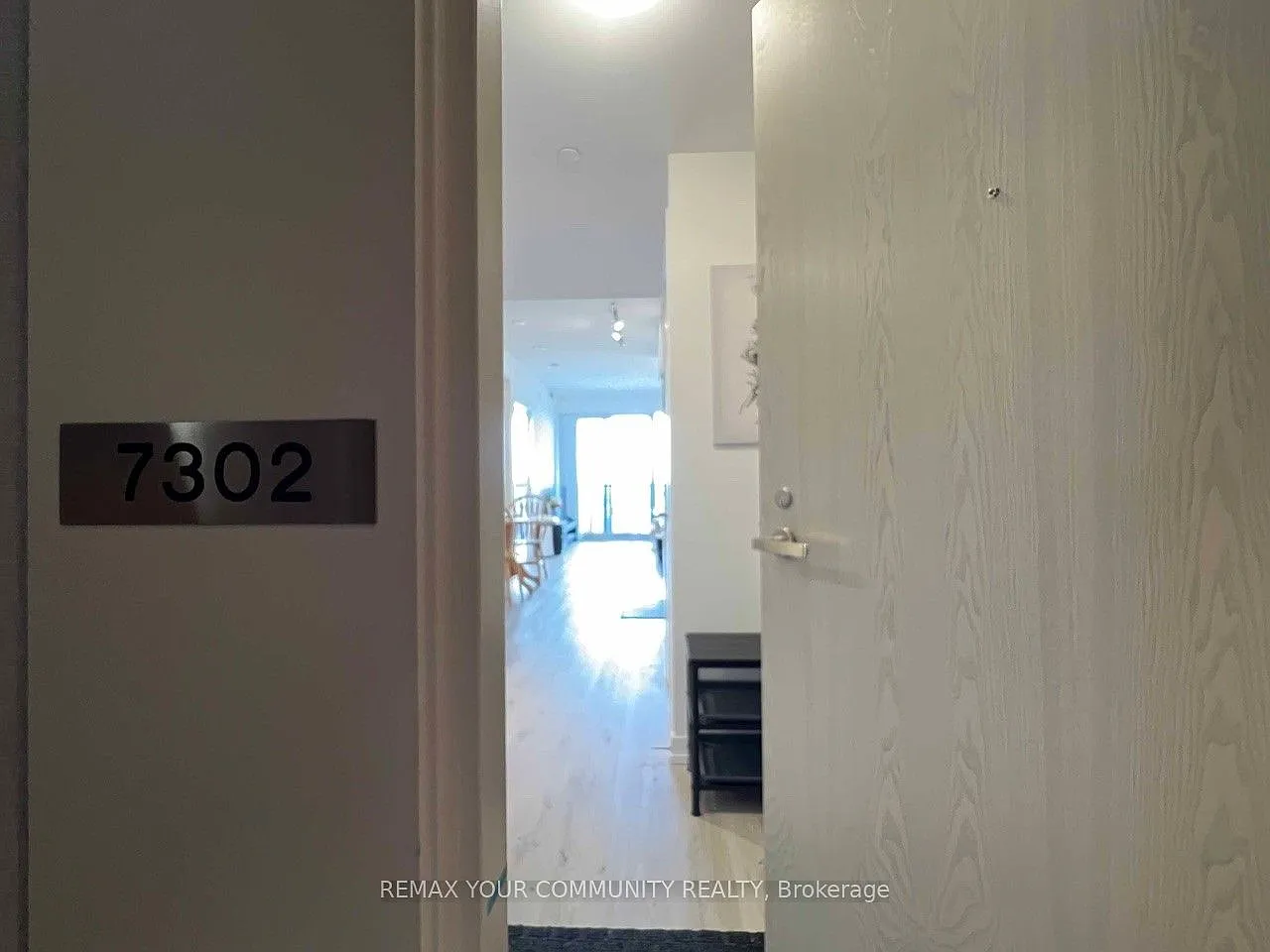 Sugar Wharf Condo East Tower — Photo 2