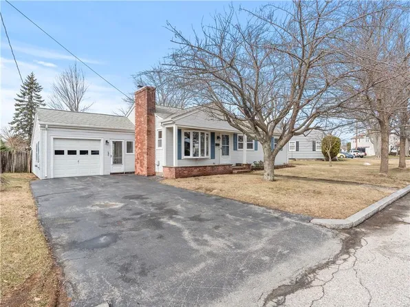 248 Don Ave, Rumford, RI 02916