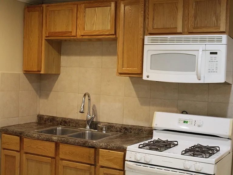 1639 W Superior St #1 — Photo 11