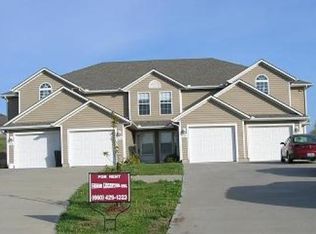 1212 Pebblecreek Dr, Warrensburg, MO 64093