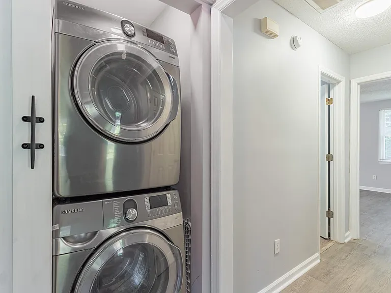108 Dutch Dr — Photo 19