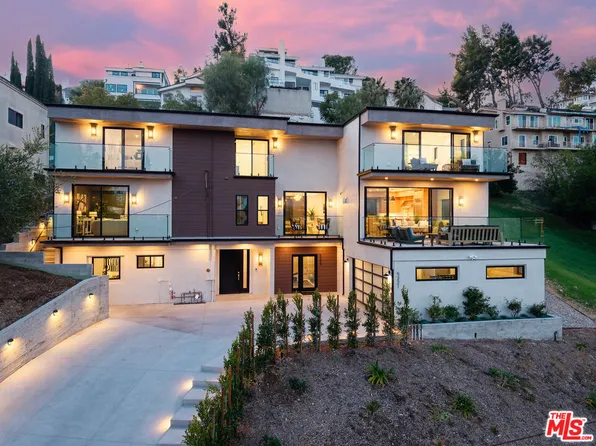 5221 Campo Rd, Woodland Hills, CA 91364