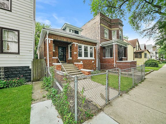 2nd image of 5719 S Hermitage Ave
