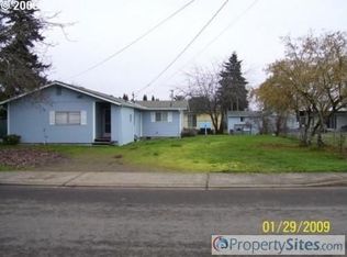 110 S 3rd St, Creswell, OR 97426