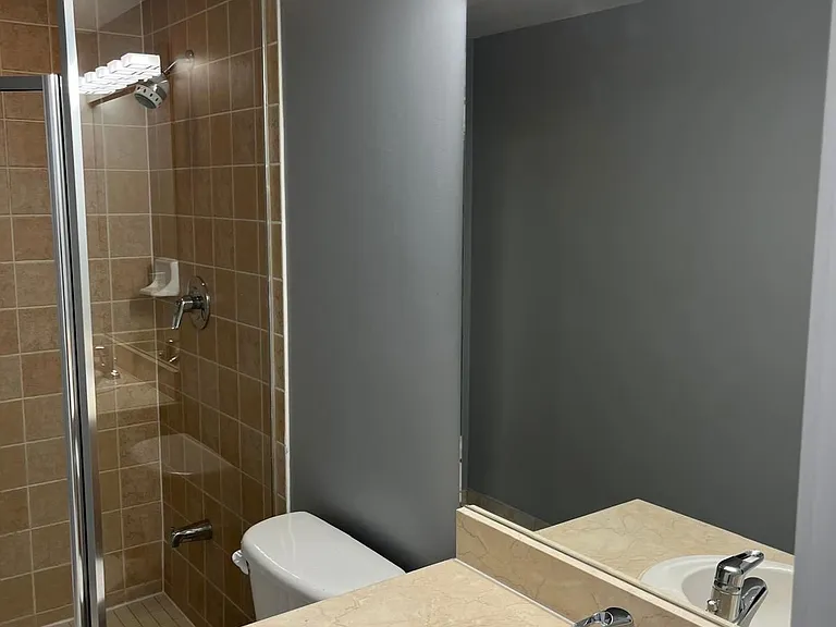 2067 Lake Shore Blvd W #205 — Photo 9