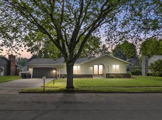 2816 Sussex Ln, Waukesha, WI 53188