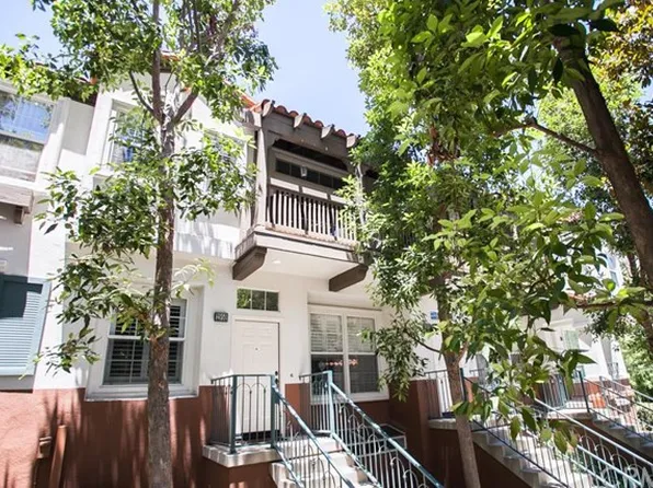 2950 Player Ln, Tustin, CA 92782