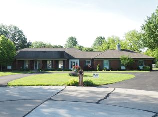 10510 Windswept Dr, Saint Louis, MO 63128