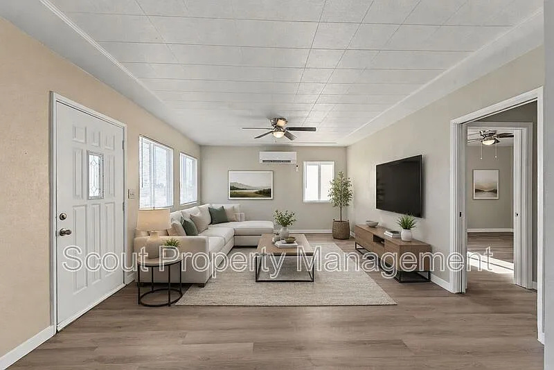 230 W Whittier Ave