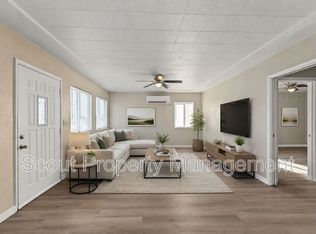 230 W Whittier Ave, Hemet, CA 92543