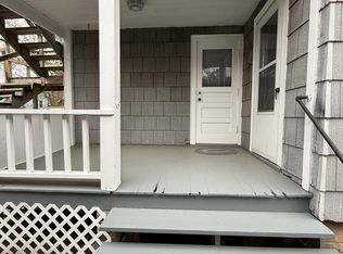 709 S Locust Ave, Freeport, IL 61032