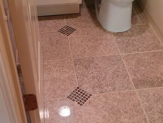 Rented by Perry Associates NYC Inc | media 35