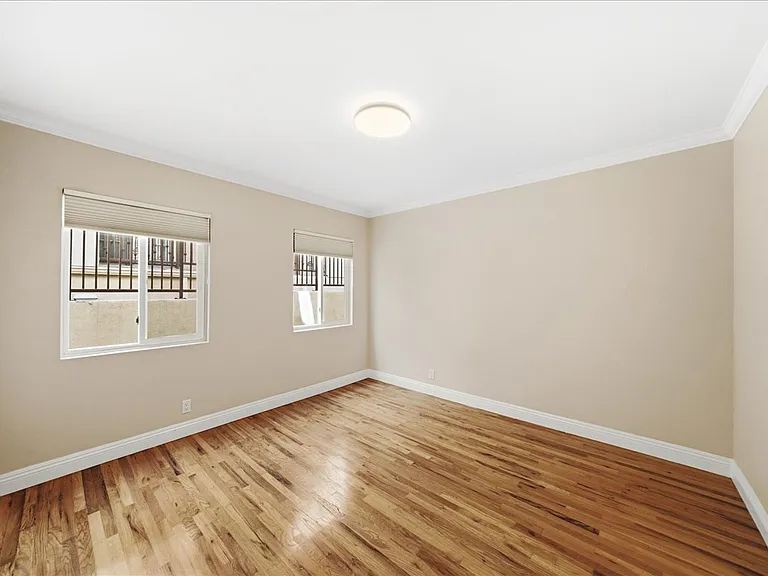 11719 Mayfield Ave #1 — Photo 10