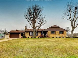 247 N Pinch Rd, Elkview, WV 25071