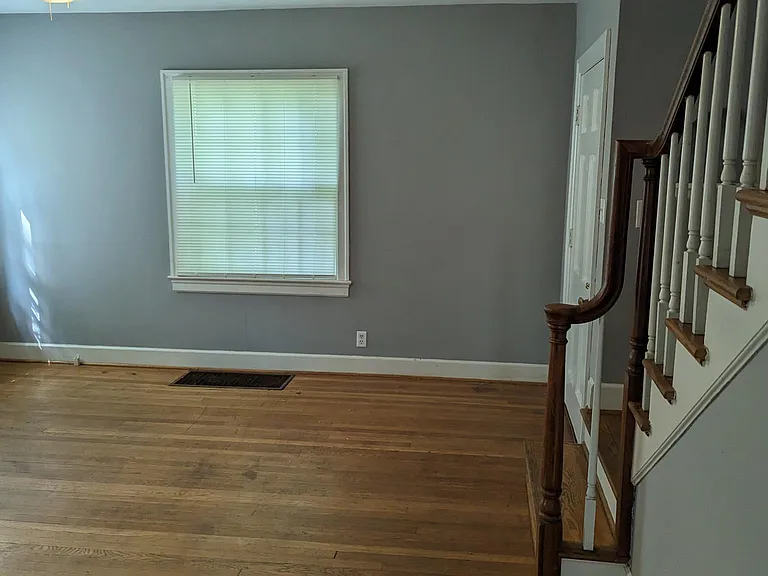 132 Barberry Ln — Photo 13