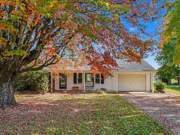 38 Wahl St, Georgetown, OH 45121