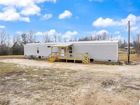 4th image of 2747 Falling Springs Church Rd