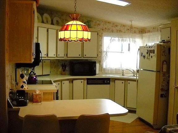 4th image of 179 Sea Fern Dr