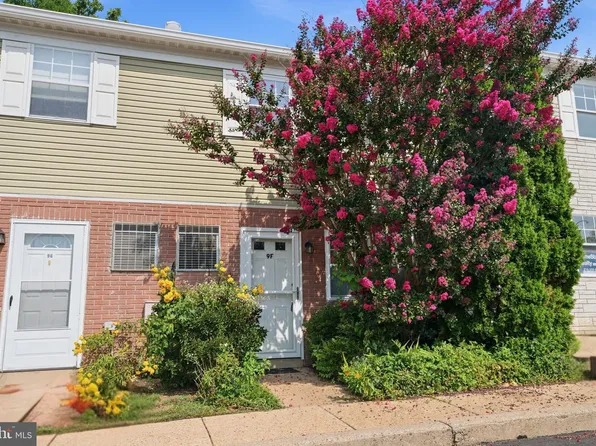 515 York Rd APT 9F, Willow Grove, PA 19090