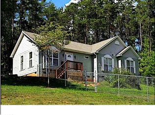 17 Comfrey Ln, Weaverville, NC 28787