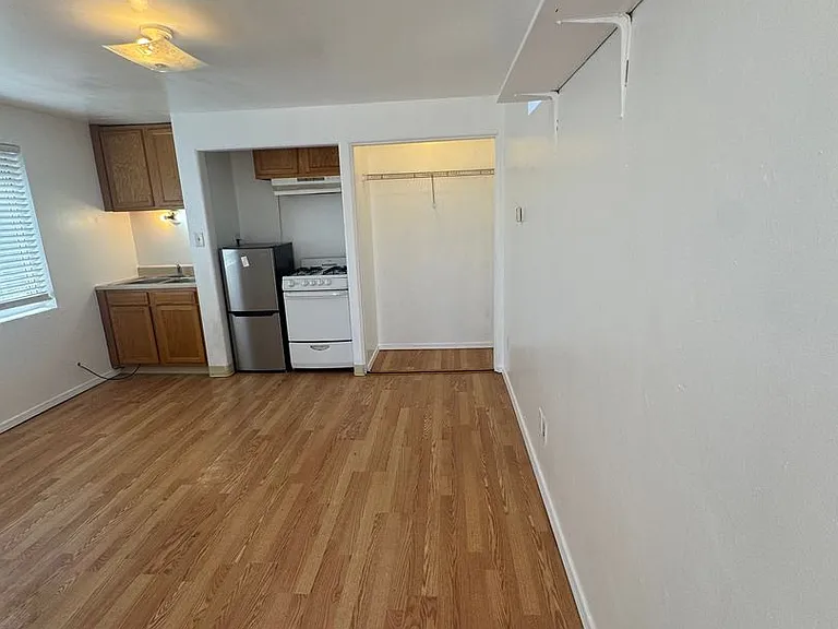 2120 Coal Ave SE — Photo 9