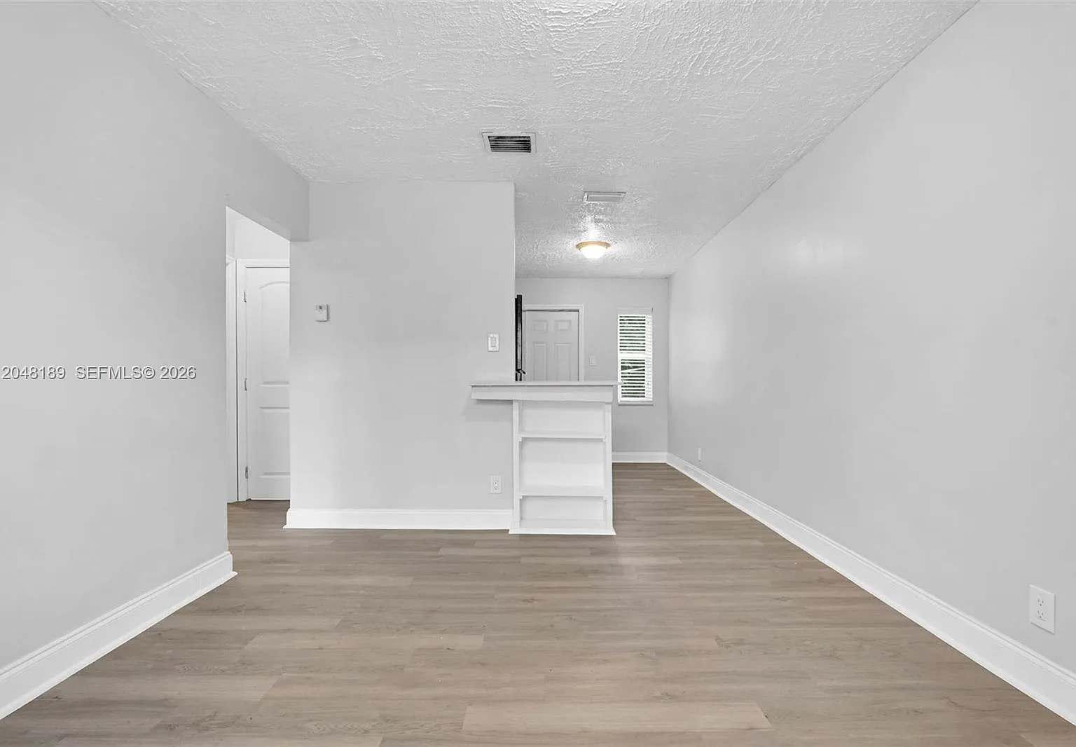 746 SW 4th St — Photo 4