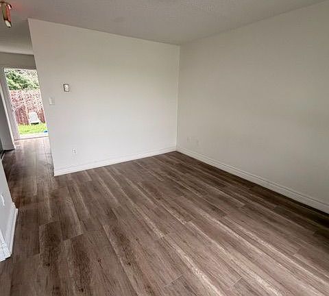 3rd image of 1088 8th St E