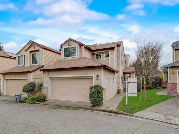 906 Woodlake Drive, Santa Rosa, CA 95405
