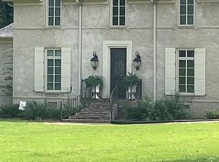 5078 Dixie Creek Dr, Hernando, MS 38632