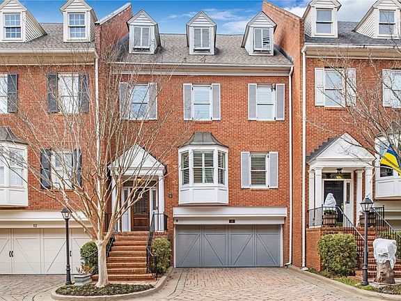2nd image of 3685 Peachtree Rd NE APT 10