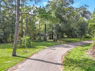 44 La Trace Rd, French Settlement, LA 70733
