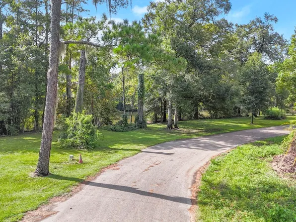 44 La Trace Rd, French Settlement, LA 70733