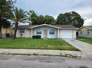 1318 Viking Dr, Holiday, FL 34691