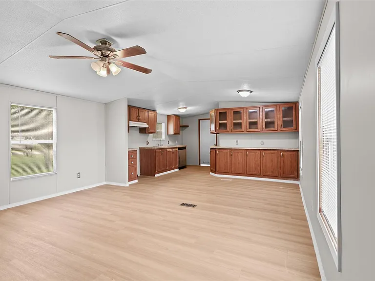 22091 Bowden Dr — Photo 7
