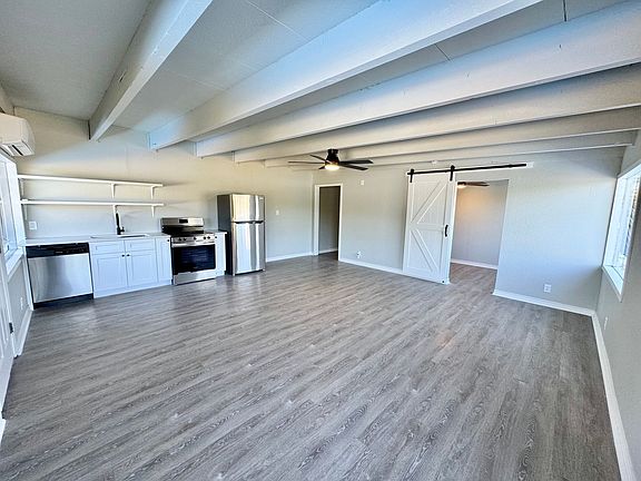 5th image of 705 Sunrise Ave #201