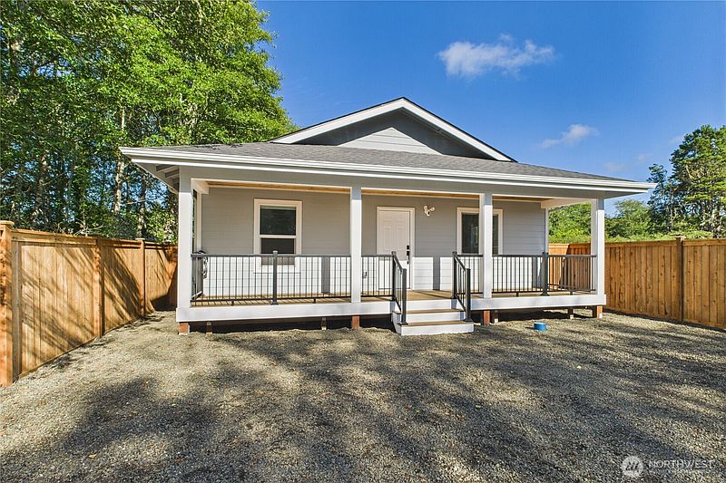 2nd image of 1002 E Delilah Rose Lane