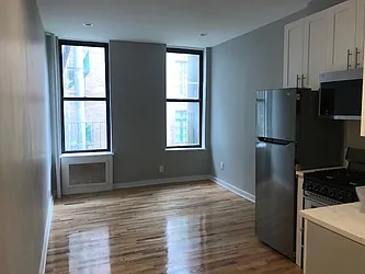 Rented by Salon Realty Corp