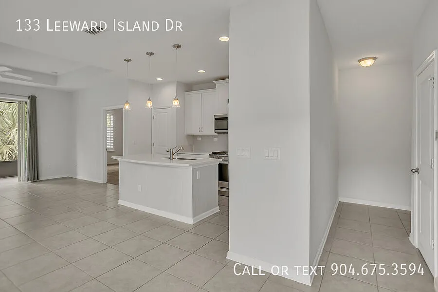 3 bed, 1388 sqft, $2,750 — Photo 4