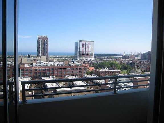 5th image of 1720 S Michigan Ave APT 1105