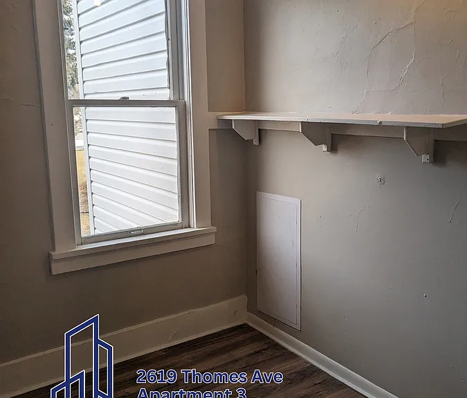 2619 Thomes Ave #3 — Photo 32