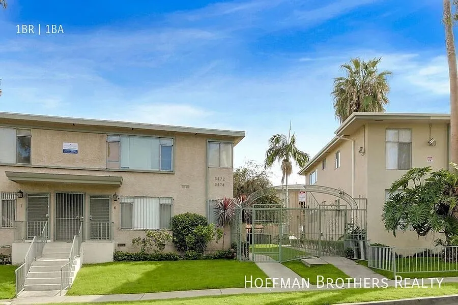 3878 S Potomac Ave Los Angeles, CA 90008 — Photo 2