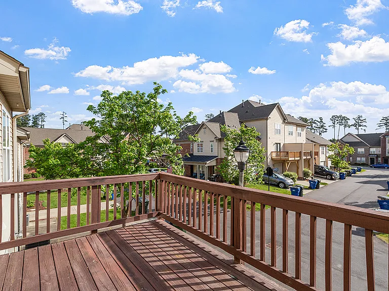10028 Blackwell Dr — Photo 31