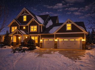 2195 Lake Harrison Rd, Chanhassen, MN 55317