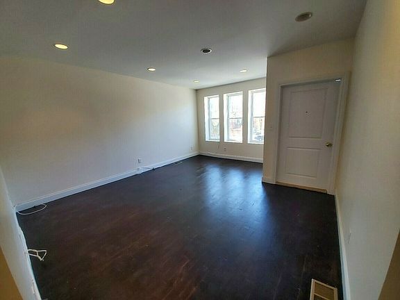 2nd image of 1365 E 38th St Floor 1